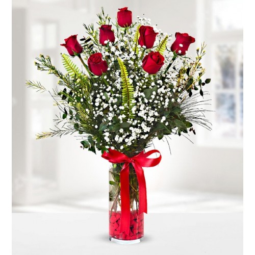 Vazoda 7 Kırmızı Gül