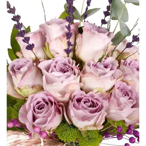 Vazoda Tasarım Lila Gül